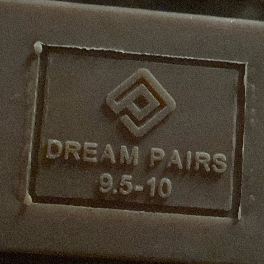 Dream Pairs Slippers- New